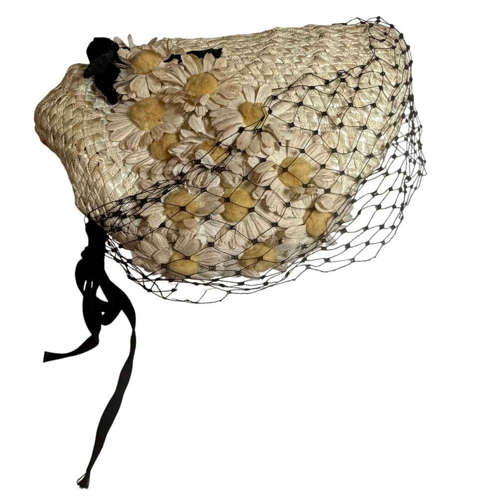 Vintage 1950s Straw Halo Hat Birdcage Veil Floral Trim MCM Cocktail Ransohoffs - Picture 3 of 16